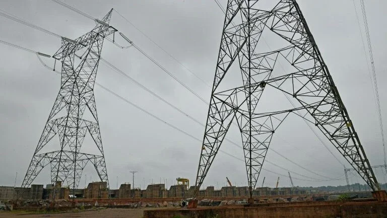 BNDES mantém leilão da Amazonas Energia no dia 10 de dezembro