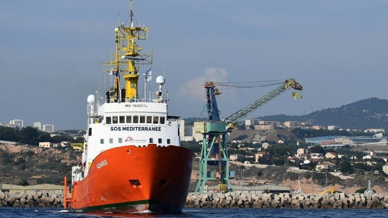 'Aquarius' chega a Malta com 141 migrantes resgatados