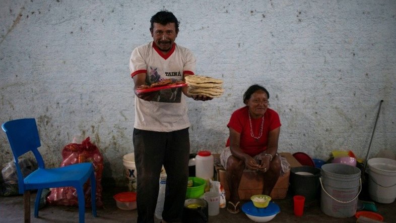Índios venezuelanos refazem a vida no Brasil saudosos do Orinoco