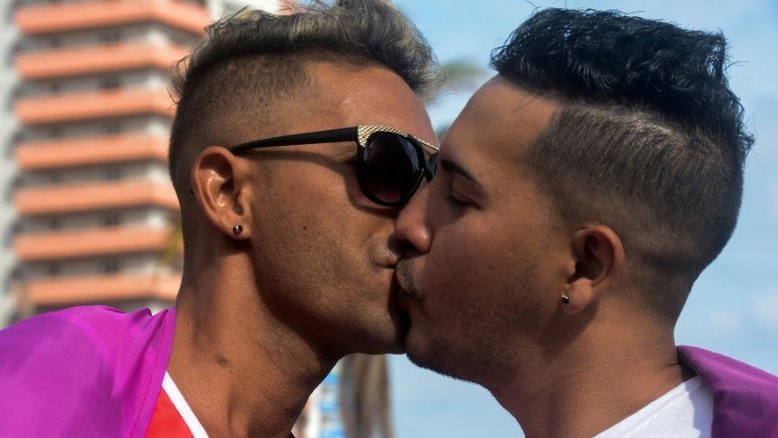 Igreja católica cubana critica o casamento entre homossexuais
