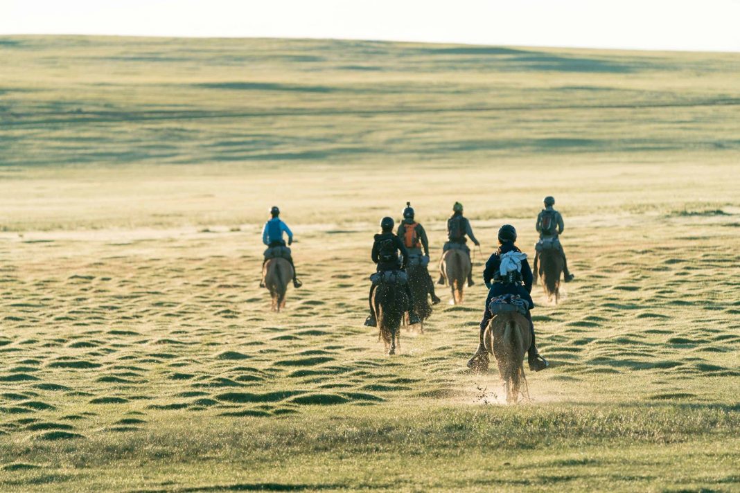 Mongol Derby: a corrida de cavalos mais longa e difícil do mundo