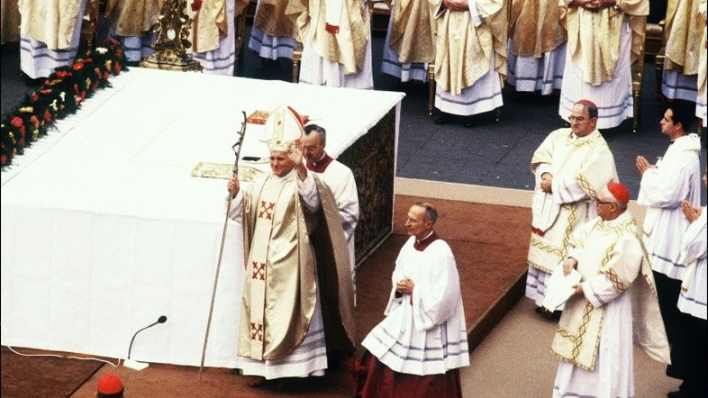 Três papas em três meses e a escolha de João Paulo II há 40 anos