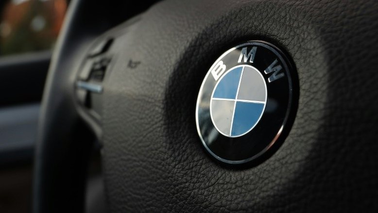 Polícia sul-coreana faz operação na sede da BMW em Seul