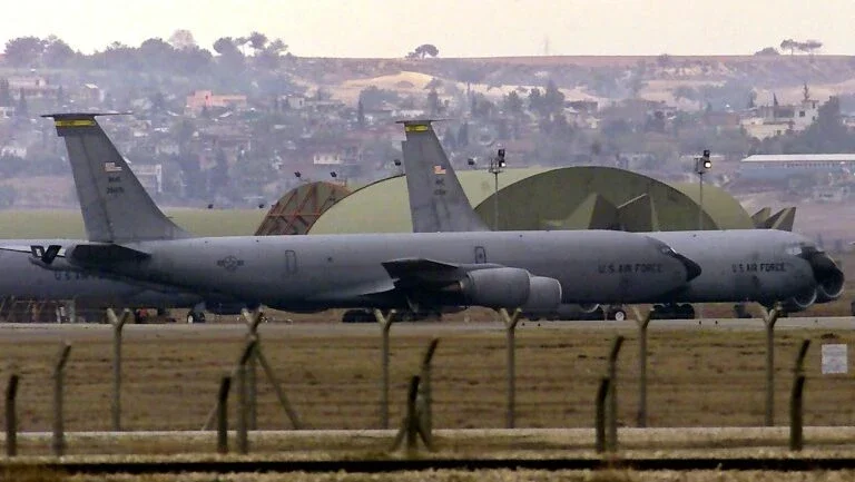 Crise diplomática põe em risco laços militares entre Turquia e EUA
