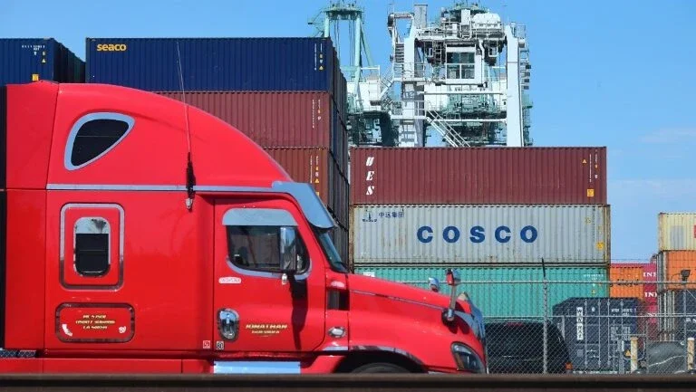 EUA e China, uma guerra comercial de 100 bilhões de dólares