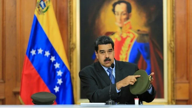 Justiça venezuelana processará deputados opositores por atentar contra Maduro