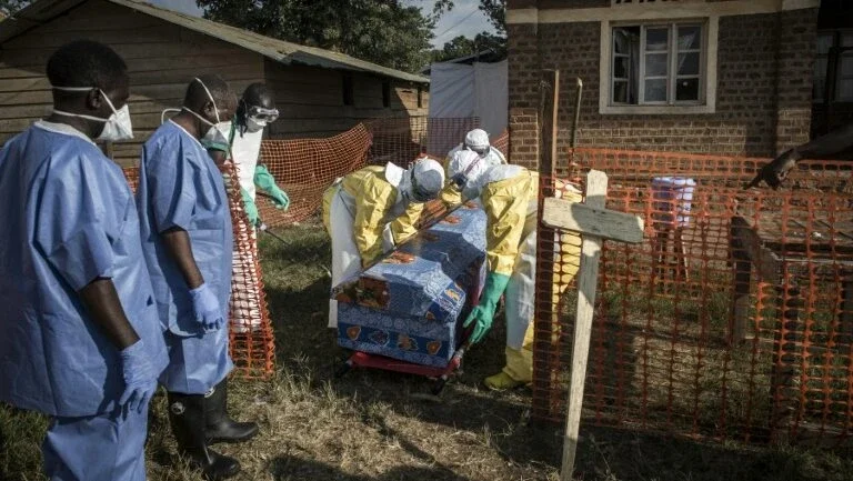 Sobe para 61 o número de mortos em novo surto de ebola na RDC