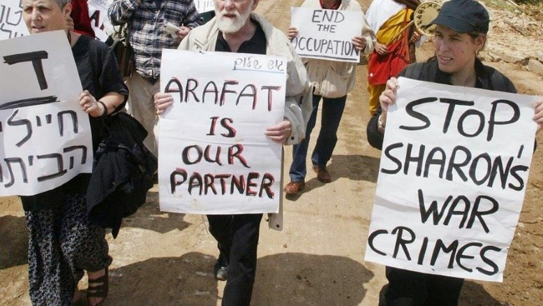 Pacifista israelense Uri Avnery, que entrevistou Arafat, morre aos 94 anos