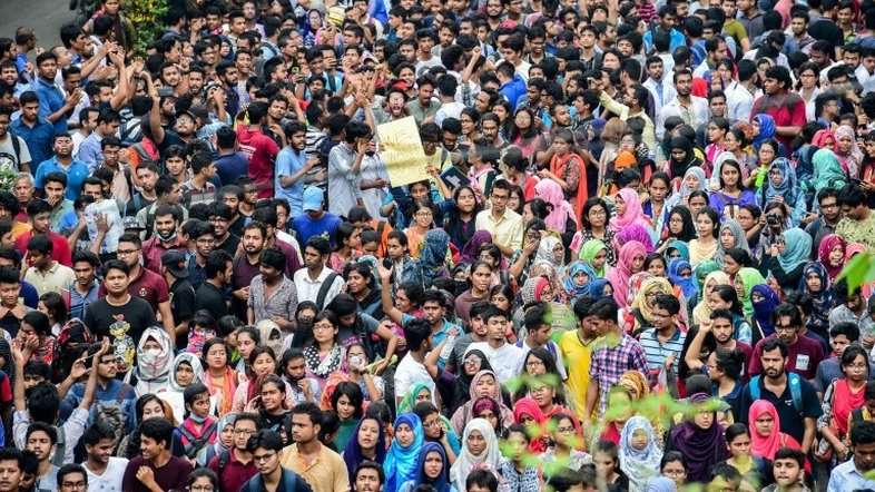 Governo de Bangladesh pede a estudantes que interrompam protestos