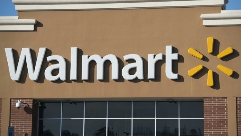 Walmart tem lucro líquido de US$ 1,71 bilhão, impulsionado por vendas nos EUA