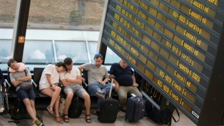 Greve de pilotos da Ryanair em cinco países europeus