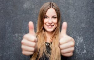 MULHERES PREFEREM SER ELOGIADAS PELA APARÊNCIA OU PERSONALIDADE?