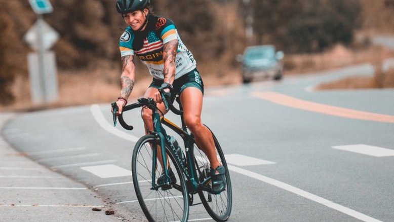 Esta mulher quer fazer 50 provas de Ironman em 50 dias