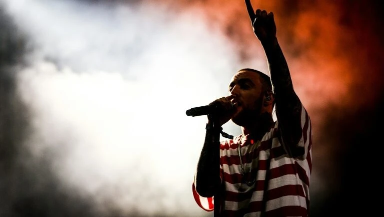 Rapper Mac Miller, ex de Ariana Grande, morre de aparente overdose