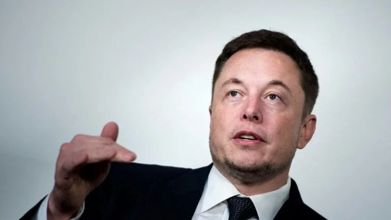 Elon Musk é forçado a renunciar à presidência do conselho da Tesla