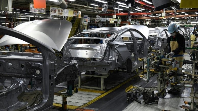 Toyota convoca recall de 1 milhão de veículos híbridos