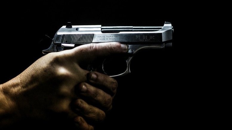 Para ter uma arma casa, o gasto mínimo é de R$ 3,7 mil