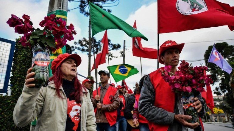 Haddad substitui Lula como candidato do PT à presidência