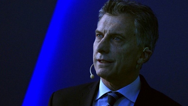 Macri anuncia mais apoio do FMI e promete que não cairá em moratória