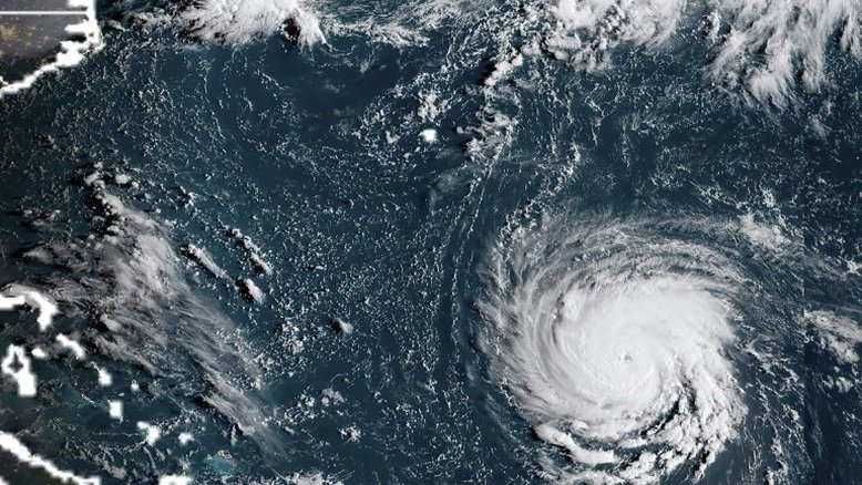 Costa leste dos EUA em alerta máximo por furacão Florence