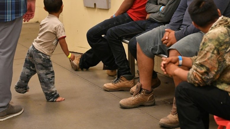 Igreja salvadorenha denuncia abuso sexual contra meninas em abrigo nos EUA