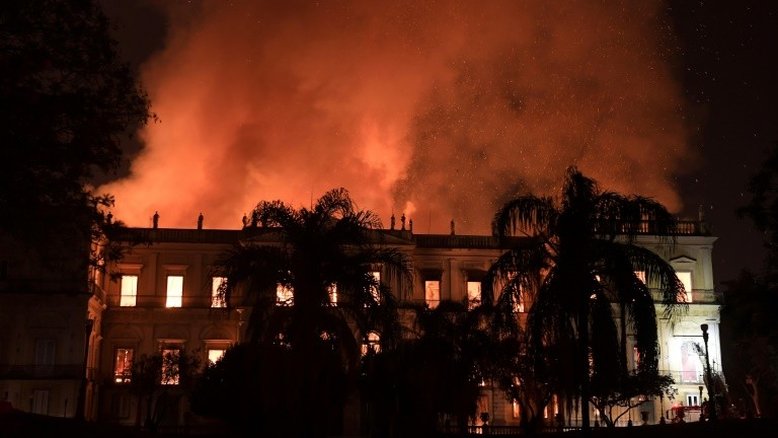 Incêndio destrói o Museu Nacional no Rio de Janeiro