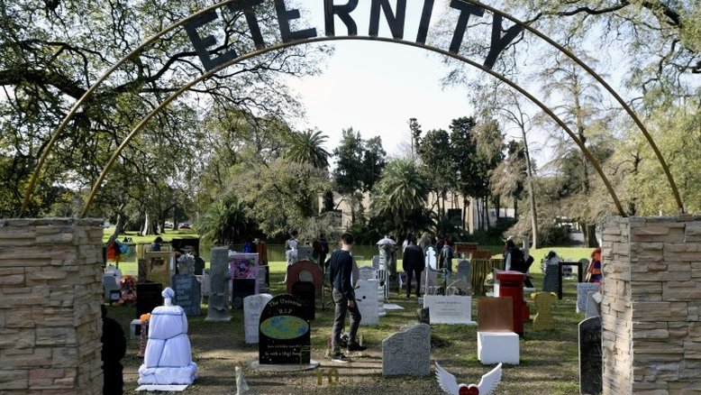 A arte toma Buenos Aires em mostra inspirada em Cortázar