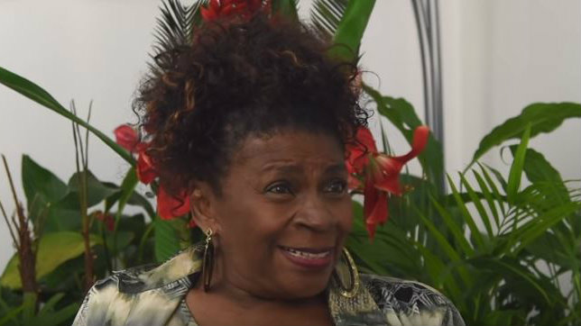 'Não estou morta!', diz Zezé Motta sobre namorar aos 80 anos de idade