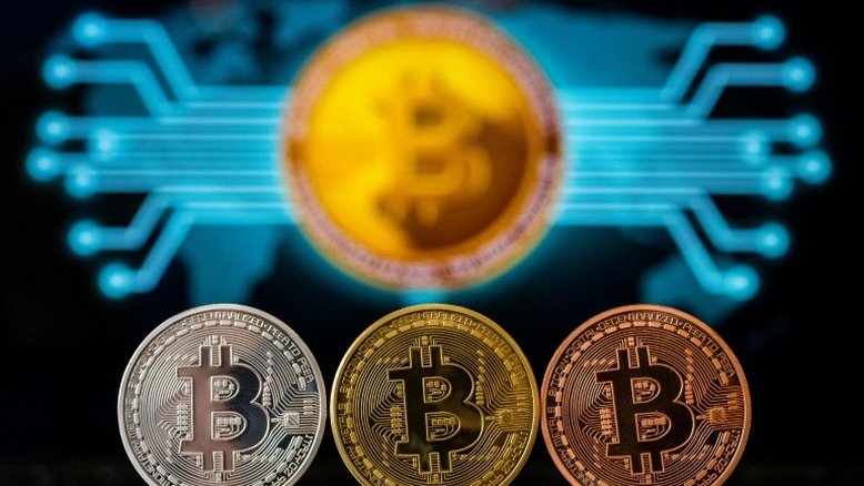 Wall Street dividida entre o interesse e o nervosismo com o bitcoin