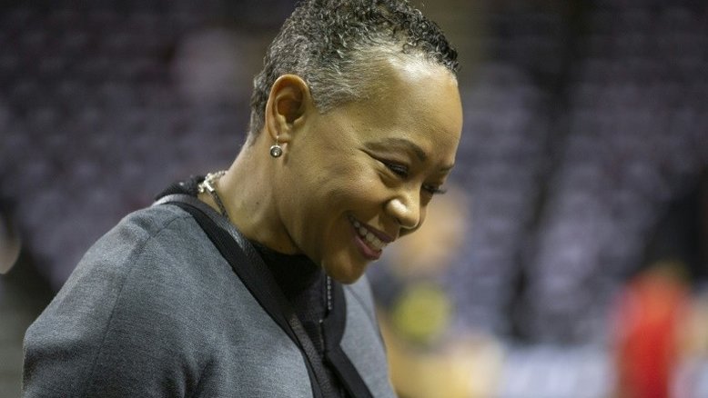 Time's Up tem primeira CEO, saída do basquete profissional feminino