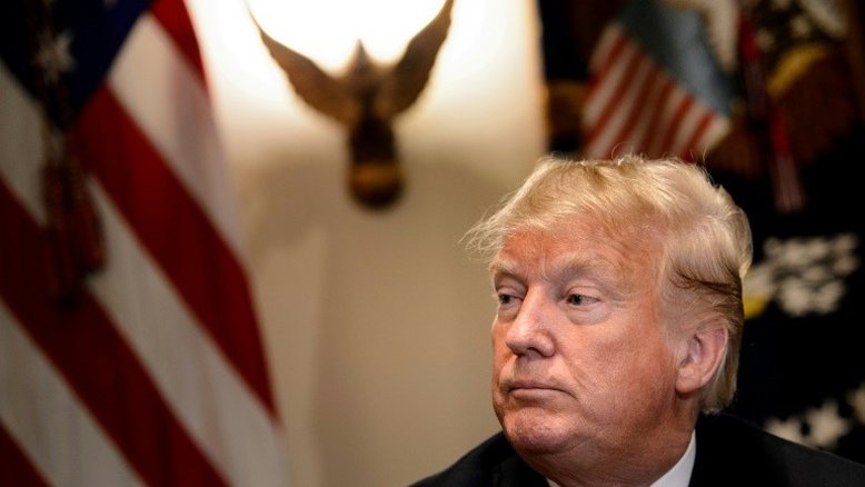 Trump e Bolsonaro falam em trabalhar "lado a lado", diz Casa Branca