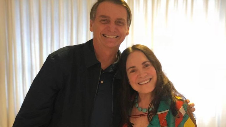 'Não se pode esquecer o que ele fez', diz Regina Duarte sobre Bolsonaro