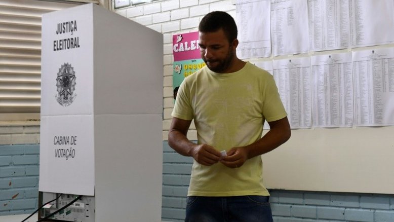 Bolsonaro vence primeiro turno e enfrentará Haddad no segundo