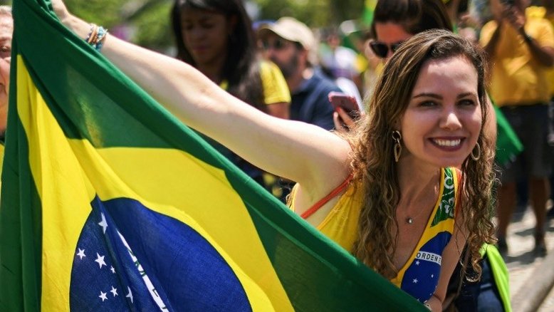 Bolsonaro consegue apoio robusto nas ruas antes do segundo turno