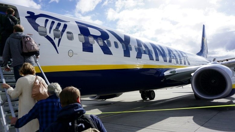 Lucro da Ryanair cai 7% no primeiro semestre