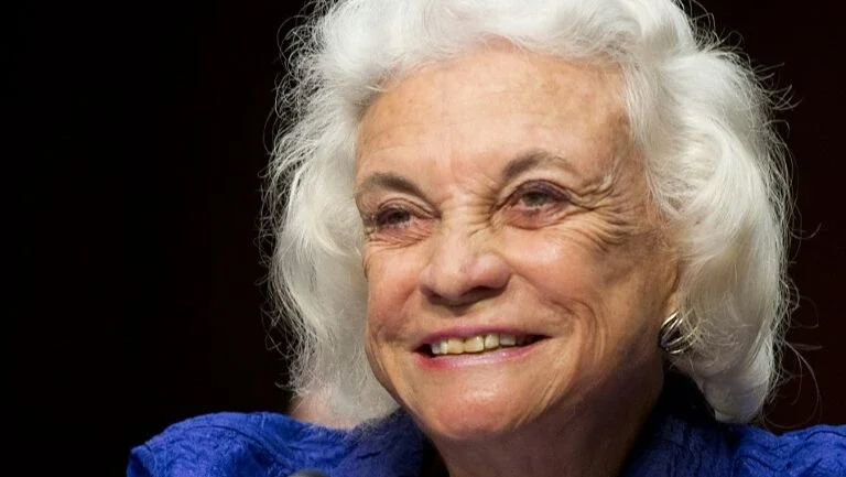 Primeira juíza da Suprema Corte americana Sandra O