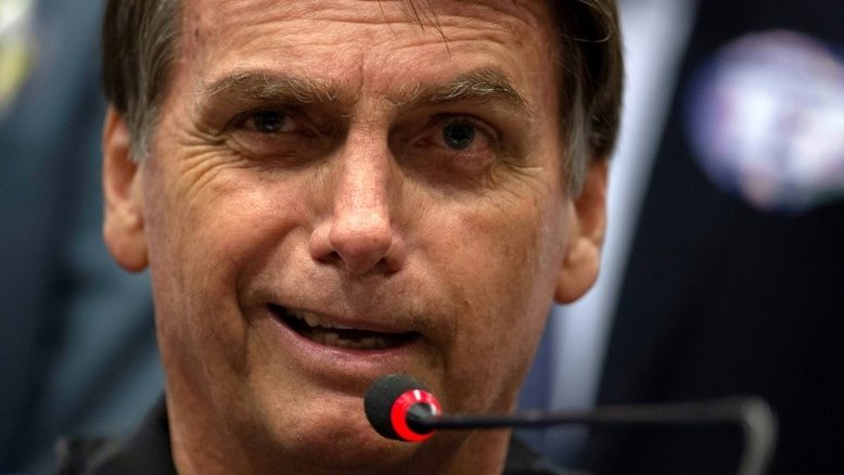 Bolsonaro sugere políticos do DEM em eventual gestão