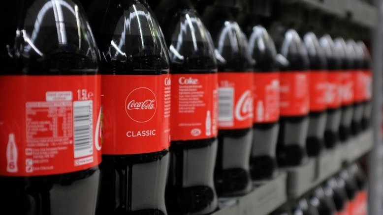 Pai é condenado na França por alimentar os filhos quase exclusivamente com refrigerante