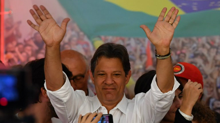 Pelo Twitter, Fernando Haddad deseja sucesso ao presidente eleito Jair Bolsonaro