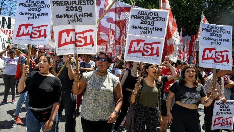 Senado argentino aprova orçamento austero acertado com FMI
