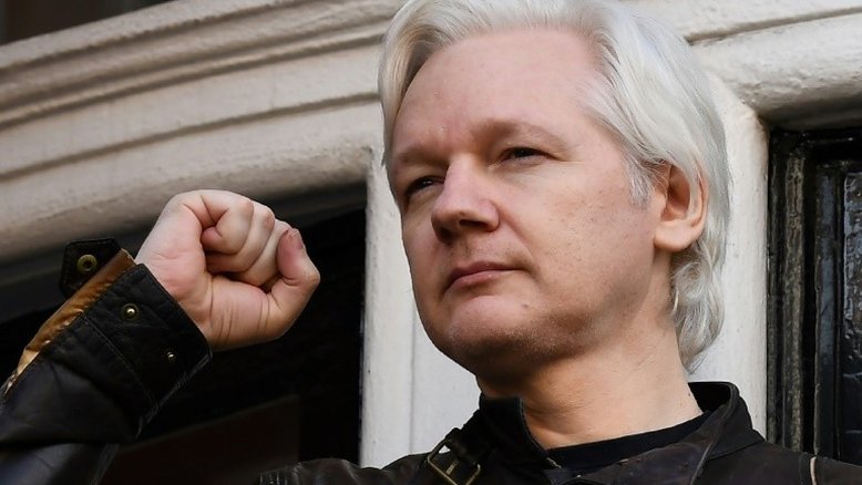 Assange recusa oferta para deixar embaixada do Equador