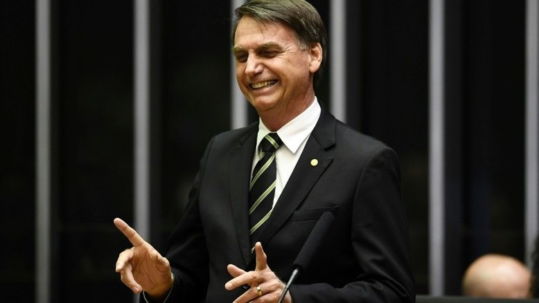 Após críticas, equipe de transição de Bolsonaro terá mulheres