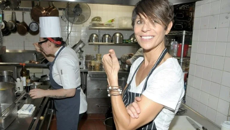 Chef francesa é primeira mulher nos EUA com três estrelas Michelin