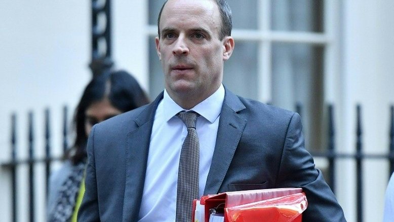 Quatro ministros renunciam, após Executivo aprovar projeto sobre Brexit