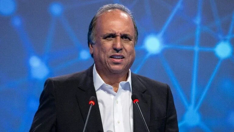TSE volta a condenar ex-governador do Rio por abuso de poder