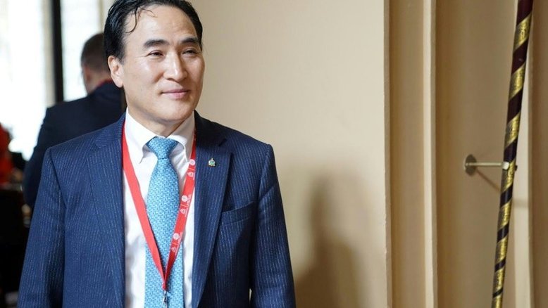 Sul-coreano Kim Jong-yang é eleito presidente da Interpol