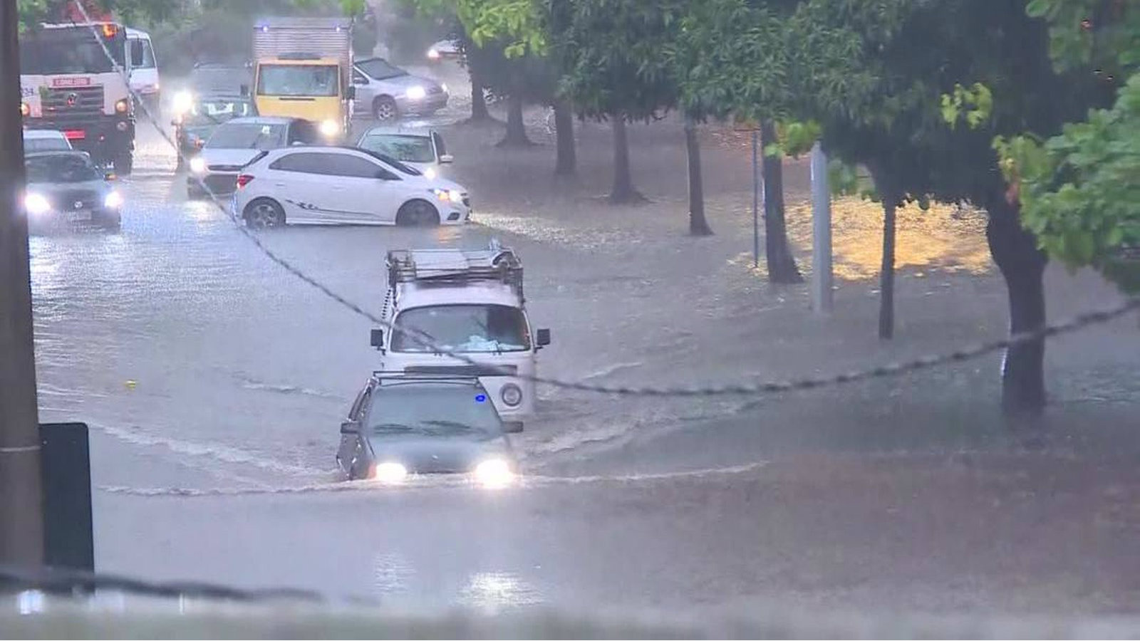 Chuva Deixa O Rio De Janeiro Em Estágio De Atenção IstoÉ Independente 