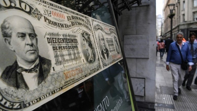 S&P reduz nota da dívida argentina