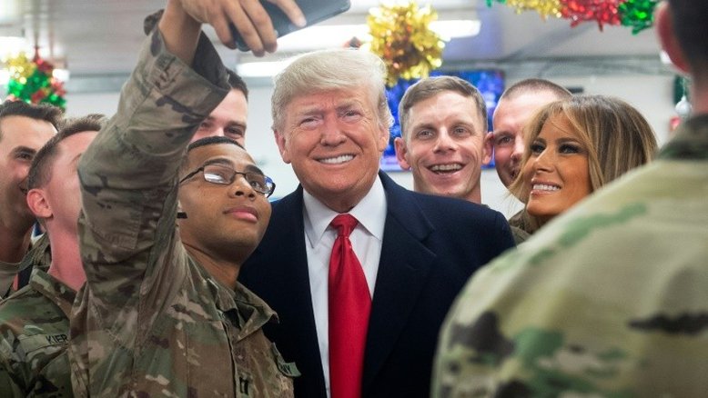 Trump faz visita surpresa ao Iraque e defende saída de tropas da Síria