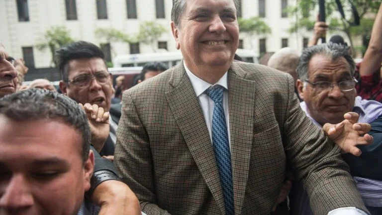 Alan García enfrenta nova investigação por corrupção no Peru